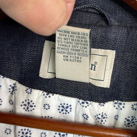 L.L. BEAN 3 Button Single Breasted Denim Blazer Blue Dark Wash Lined 6 Regular - Picture 10 of 12
